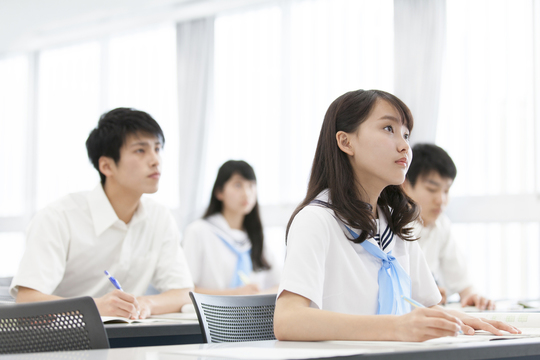 八重歯に対する外国人の印象はどんなもの 上尾カナデ歯科マウス ピース矯正歯科 公式 虫歯 歯周病
